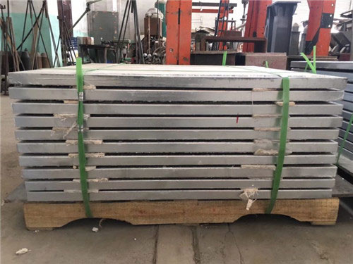 钢骨架轻型楼层板